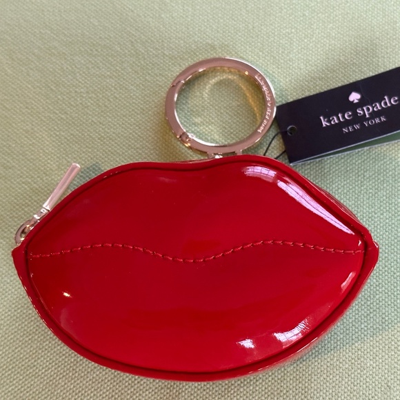 KATE SPADE MWAH LIPS COIN PURSE:NWT 3D LIPS - Picture 1 of 13